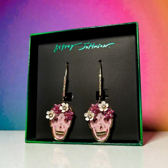 NEW BetseyNEW Betsey Johnson 3D Floral Pink Sugar Skull Drop Dangle Earrings NWT - Picture 2 of 6